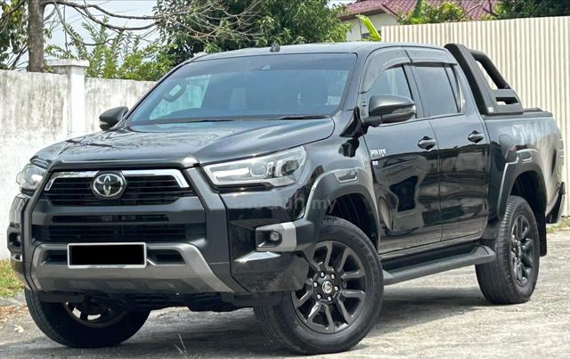 2023 Toyota HILUX 2.8 ROGUE (A) FUKL SVC RECORD - 1