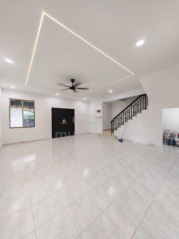 Fully Renovated Extended 2 Storey Endlot Puteri Park Puteri Wangsa 1