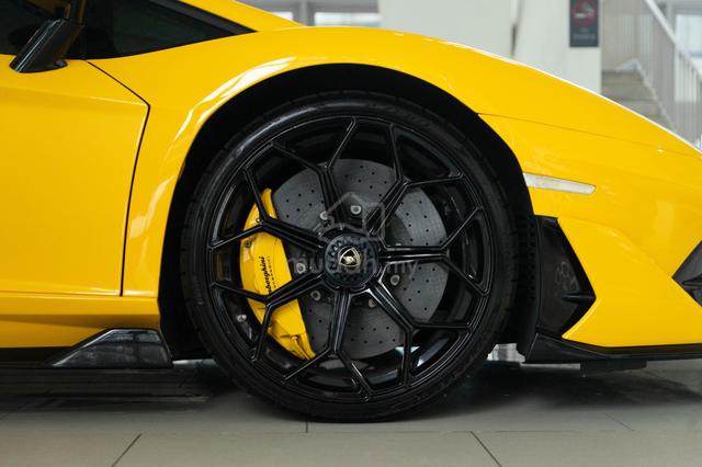 Lamborghini Aventador Svj 2019 Giallo Orion - 4