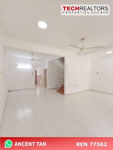 【 FRESHLY PAINTED 】Legenda Heights - 2.5 Storey Terrace House 1