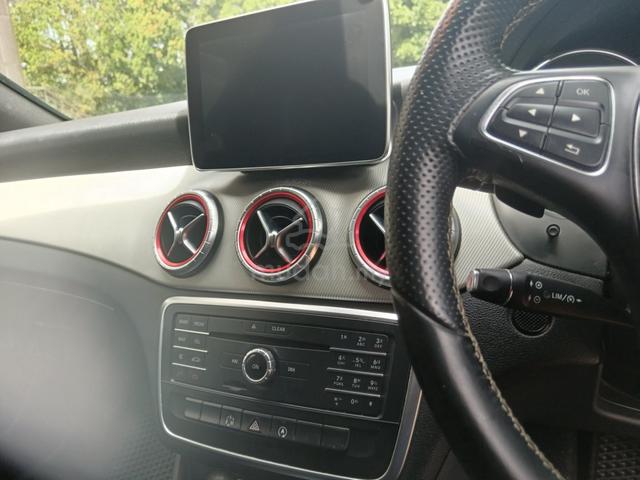 2015 Mercedes Benz CLA180 (CBU) 1.6 (A) - 4