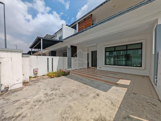 Taman Desa Tebrau Double Storey Terrace Endlot House 4bed Johor Bahru 1