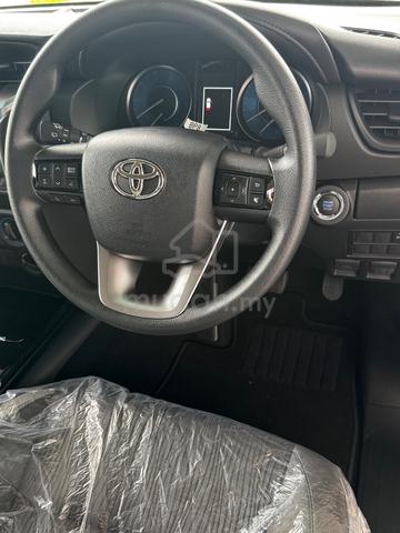 2026 Toyota FORTUNER 2.4 VRZ MY17 AN160 FACELIFT - 4