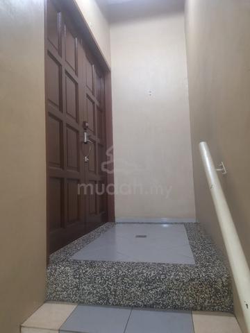Air Putih 1st Floor (Renovated) Shop For Rent 5
