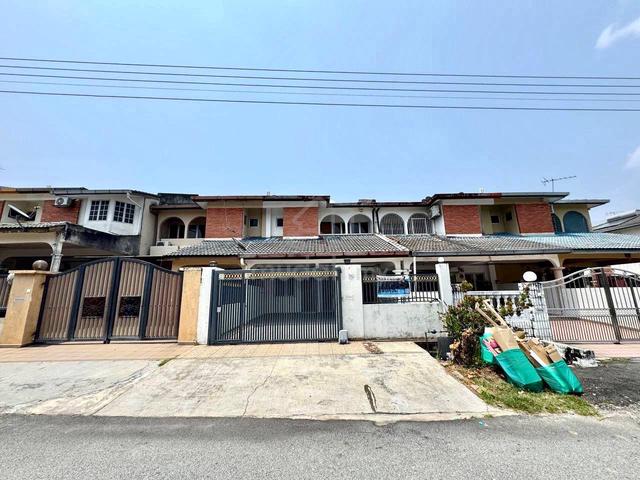 NEAR MRT + FREEHOLD-2 Storey Taman Bukit Mewah, Kajang 1