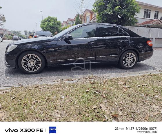 2010 Mercedes Benz E-CLASS 3.5 350 BLUE - 4