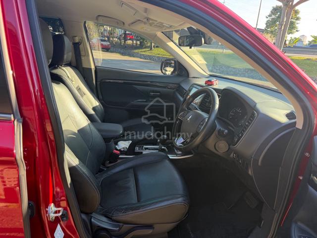 2019 Mitsubishi Outlander 2.0 4WD (A) Full Loan - 4