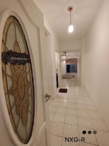 Golden Villa 1