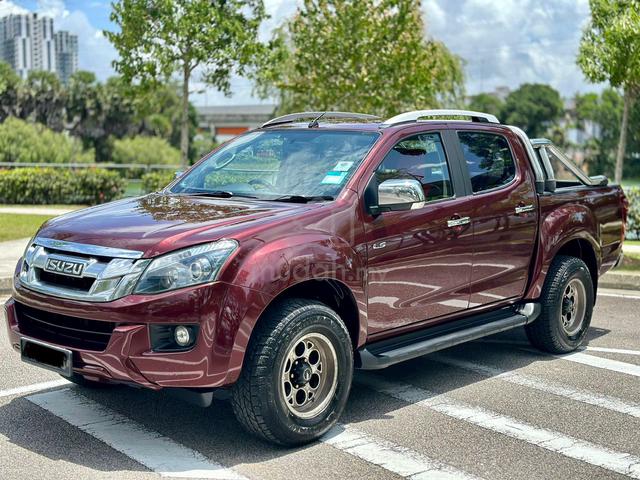 Isuzu D-MAX 2.5 STANDARD 4X4 (REAR ROLLER SHUTTLE) - 1
