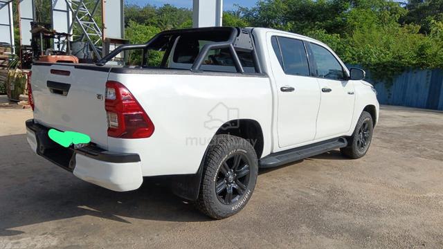 2021 Toyota HILUX 2.4 E (A) - 4