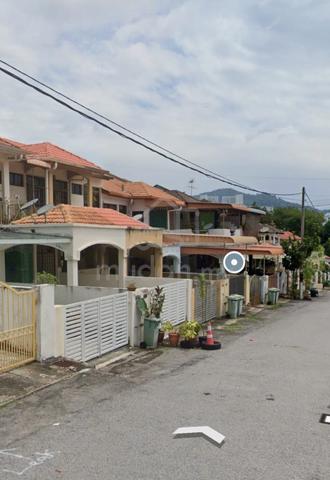 Ground floor townhouse at Lorong Kenari, Desa Ria, Sungai Ara, Penang. 1