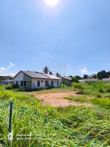 (Tanjung Lumpur) Tanah blkg 50 kaki, 5 km saja ke Bandar, Dekat Pantai 1