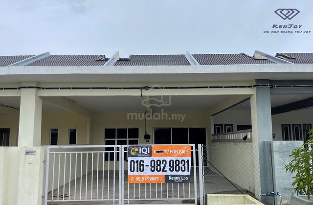 Taman Seri Mahkota Maju 1.5 Story House 1