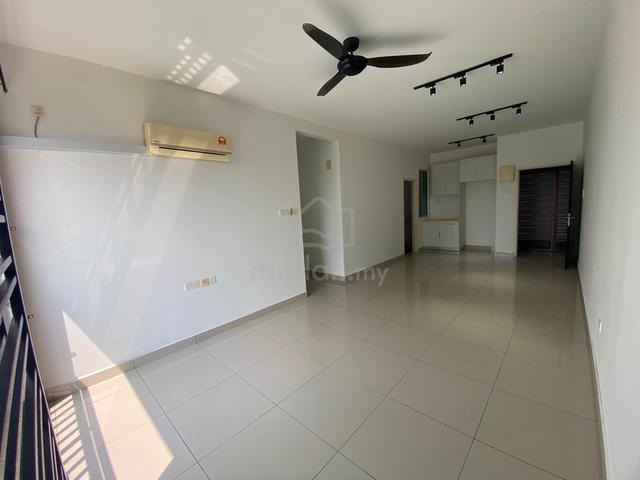 D'Tasek Service Apartment @ Larkin 1