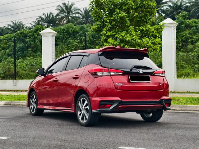 2022 Toyota YARIS 1.5 E FACELIFT 360 Camera F/Loan - 4