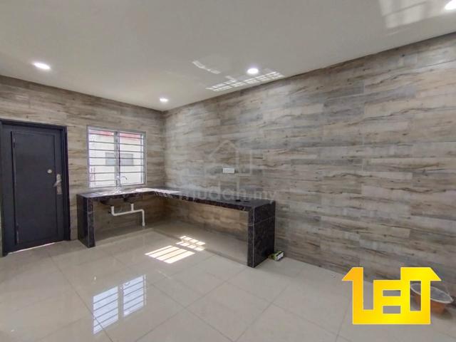 4 Room / 20x 75 / Full Reno / Nr Pekan Kapar Town Nr Shop & Bank 1