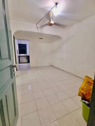 Low cost flat |freehold|non bumi lot 1