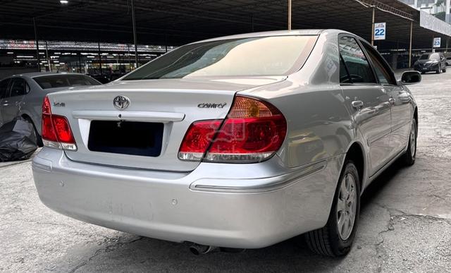 Toyota CAMRY 2.0 E (A) FACELIFT 1 OWNER - 4