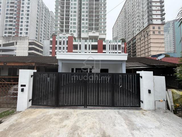 1 Sty Jalan Bujur Fully Renovated Extended Taman Abad Johor Bahru 1