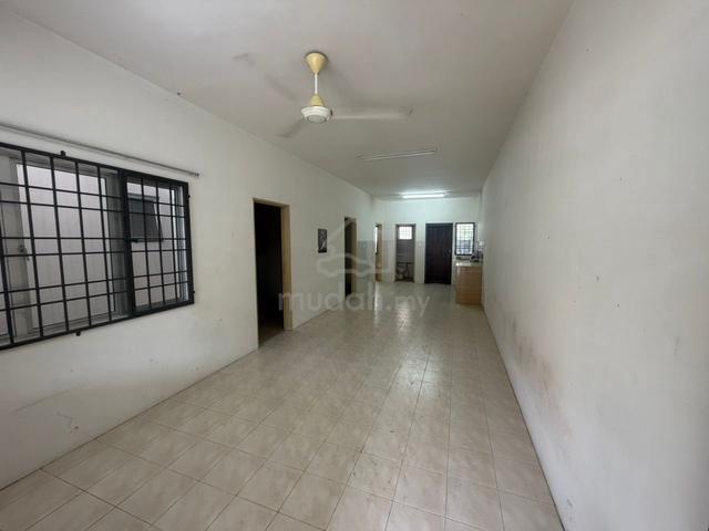 Ground Floor TownHouse, Desa Mutiara, Bandar Country Homes, Rawang 1