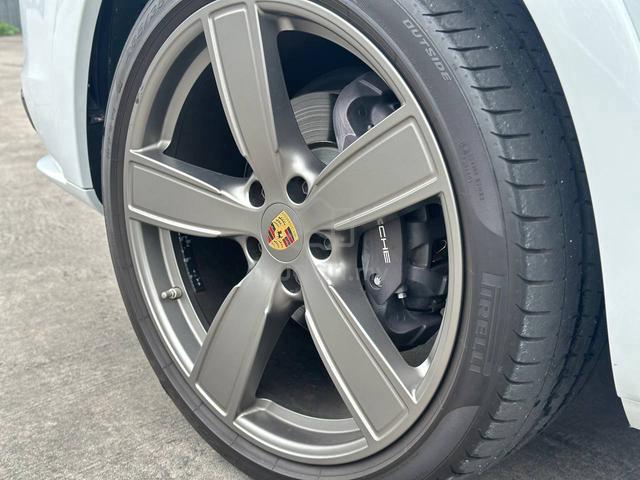 Prosche Cayenne 3.0T *Grade 5.4 / Bose System* - 3