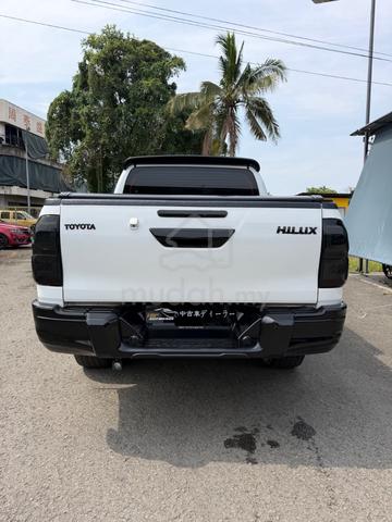 2019 Toyota Hilux 2.8 L-Edition Facelift - 5