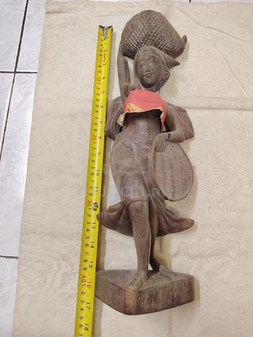 old wooden status - photo 5 of 6