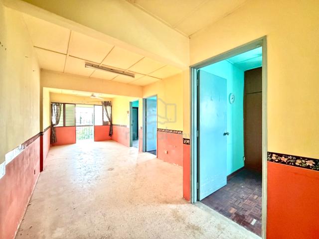 Rose Apartment @ Bukit Indah 1