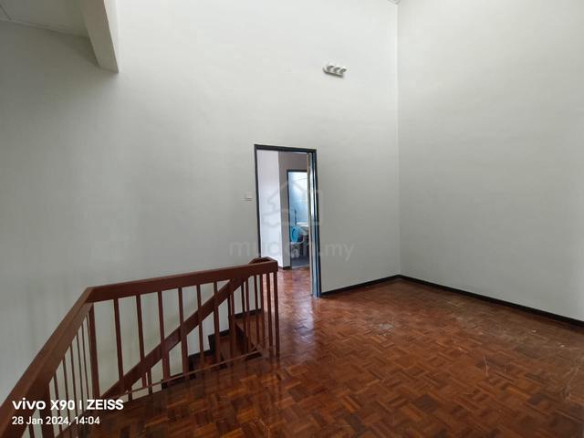 Endlot Corner 2 Storey Lep Lestari Putra Permai Equine Seri Kembangan 4