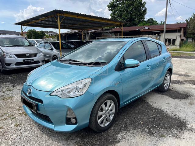 2013 Toyota PRIUS C 1.5 (HYBRID) (A) - 4