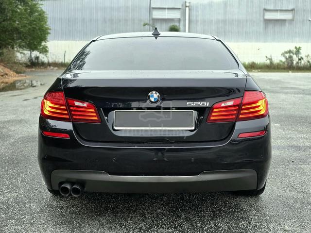 2015 BMW 528i 2.0 MSPORT. Ori Color Imperial Blue. - 4