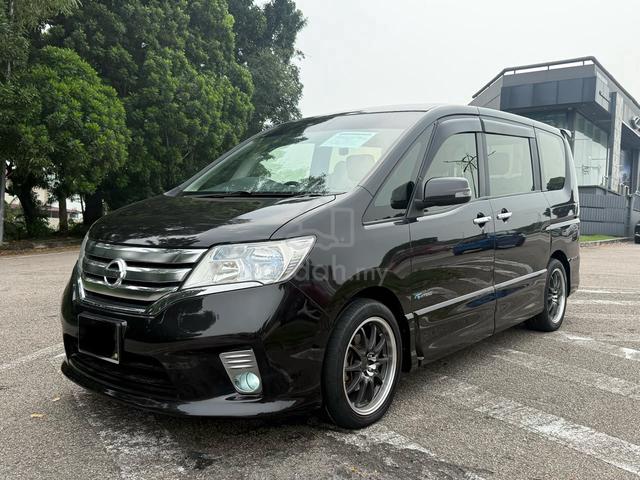 Nissan SERENA 2.0AT HIGHWAY STAR SHYBRID 2013 - 3