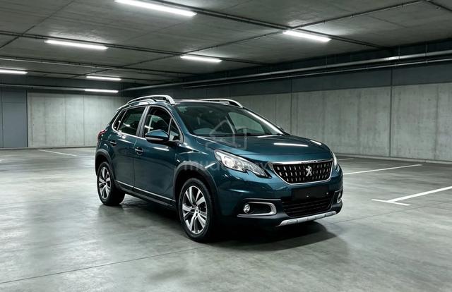 TRUE YEAR 2017 Peugeot 2008 1.2 PURETECH (A) TURBO - 1
