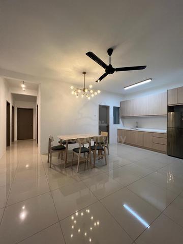 Platinum Splendor Residensi Semarak 1