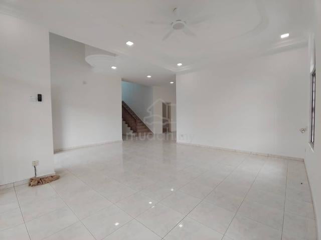 Pengkalan Bungalow House For Sale Ipoh Perak 1