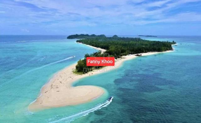 Mantanani island | beach Land 4