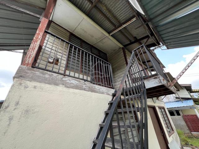 Banglo Lot Tengah - Taman Meru 1A , Ipoh Perak 4