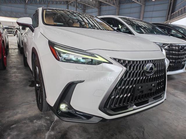 2023 Lexus NX250 2.5 VERSION L PANROOF, 4 CAM, HUD - 2