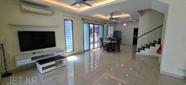 Double Storey Cluster Semi-D   Bandar Parklands -Fully Renovated 1