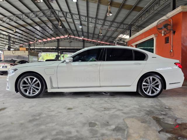 (Loan Kedai) 2019/2020 Bmw 740LE 2.0 (A) xDrive - 4