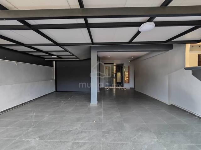 Taman Bukit kempas | Double Storey House | Fully Renovation 1