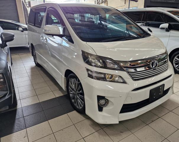 2013 Toyota VELLFIRE 2.4 Z GOLDEN EYES ANH20W - 1