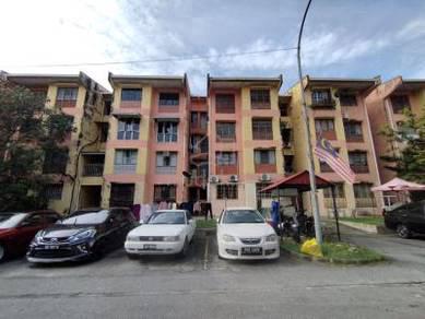 Flat Dato Ahmad Razali 1