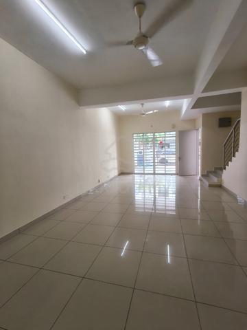 2.5 sty house sutera Residences bandar tun Hussein cheras selangor 1