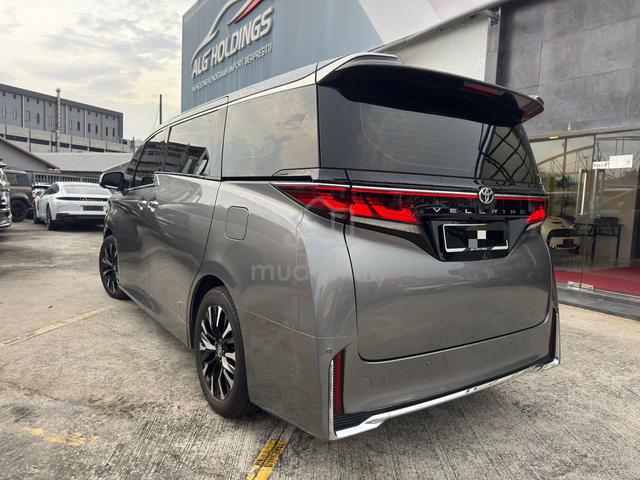 Under Warranty 2024 Toyota VELLFIRE 2.5 Local UMW - 2