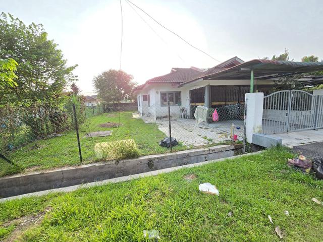 3196 SQ/FT NON BUMI Single Storey Semi D Kalumpang Hulu Selangor 1