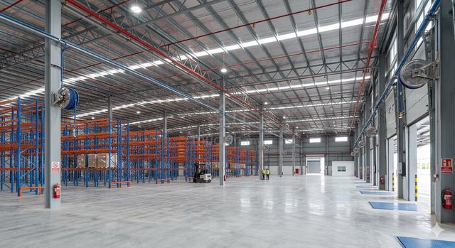 Factory Warehouse Melaka Tengah High Roof With Loading Bays for Rent 1