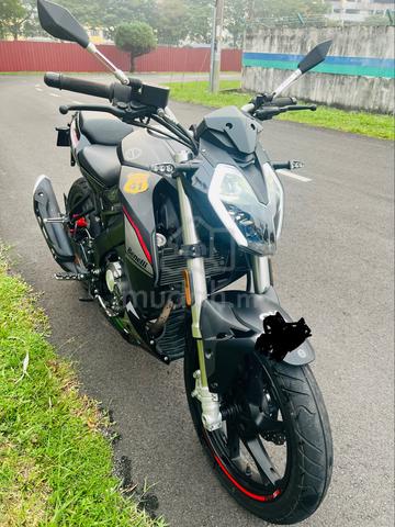 Benelli 150S Tahun 2022 Condition Tip Top !!! - photo 8 of 9