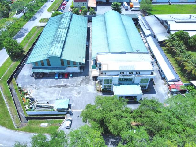 1.5 Acres Industrial Warehouse (30,000 sqft) Demak Laut, Kuching 1