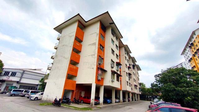Flat Taman Dagang 1